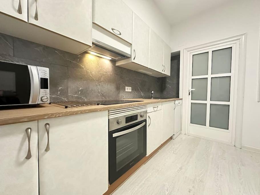Arte Y Nuevo En El Centro Apartment Vigo Exterior photo